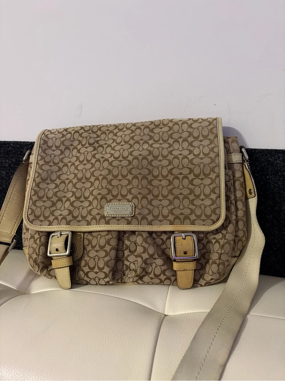 vintage Coach Signature Messenger Bag, likely model F70283